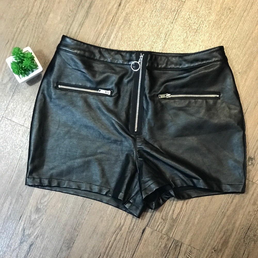 2/$30 FOREVER 21 | Faux Shorts | Black | 1X